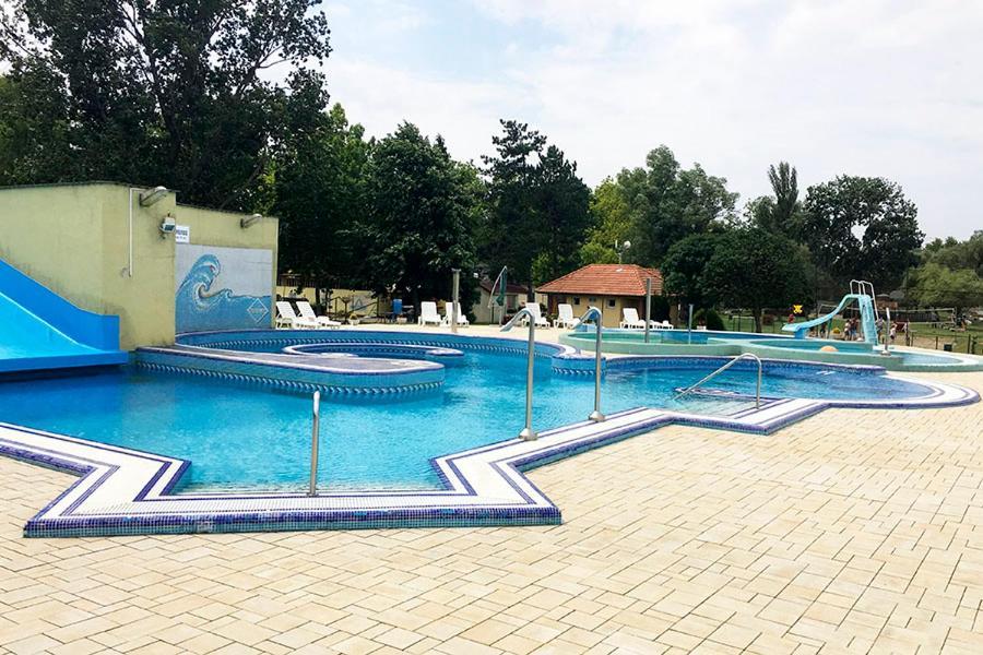 Villa Sa-Lak Balatonszárszó Exterior foto